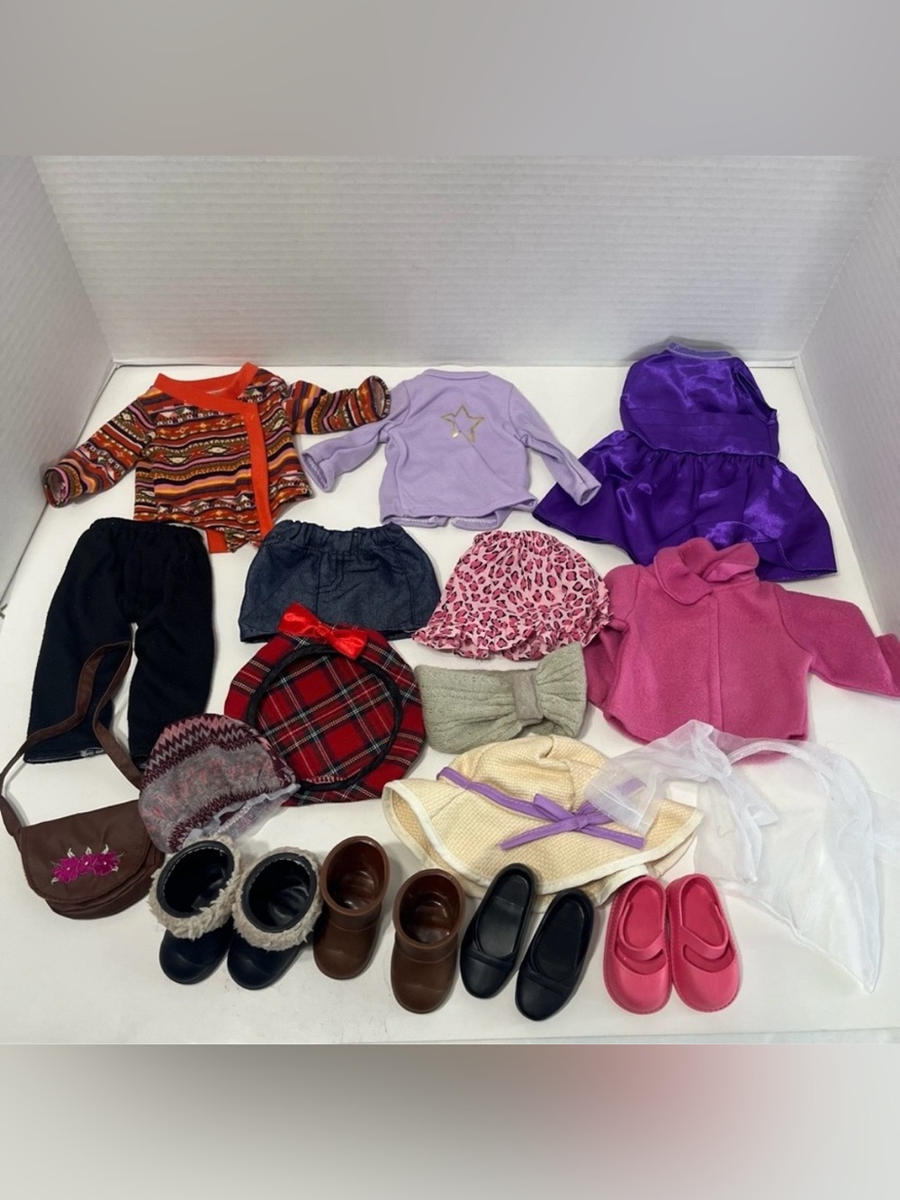 NEWBERRY 18” doll clothes lot #4 Stella & Finn